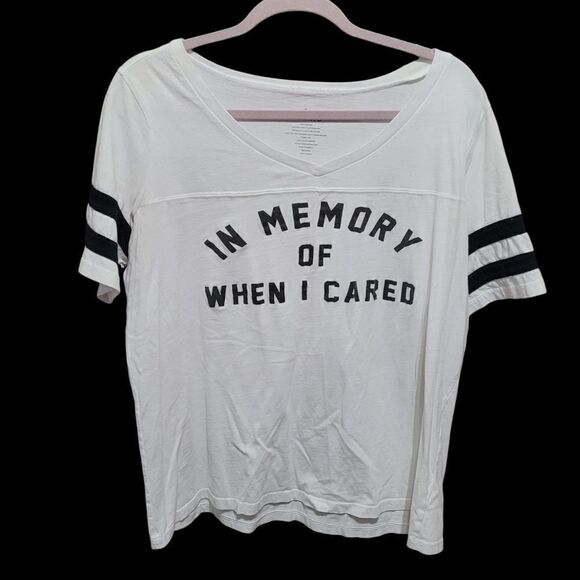 Torrid Graphic Tee.. In Memory of When I Cared - Picture 1 of 2